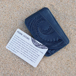Moana - Magnetic Wallet Stand
